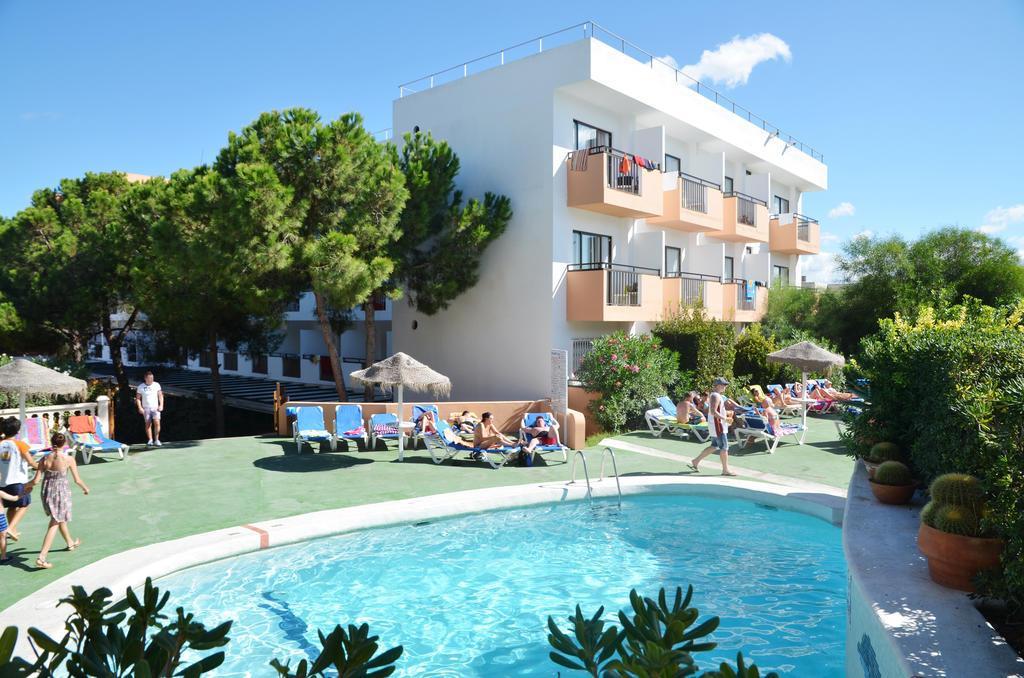 Azuline Hoteles Mar Amantis & II San Antonio  Exteriör bild